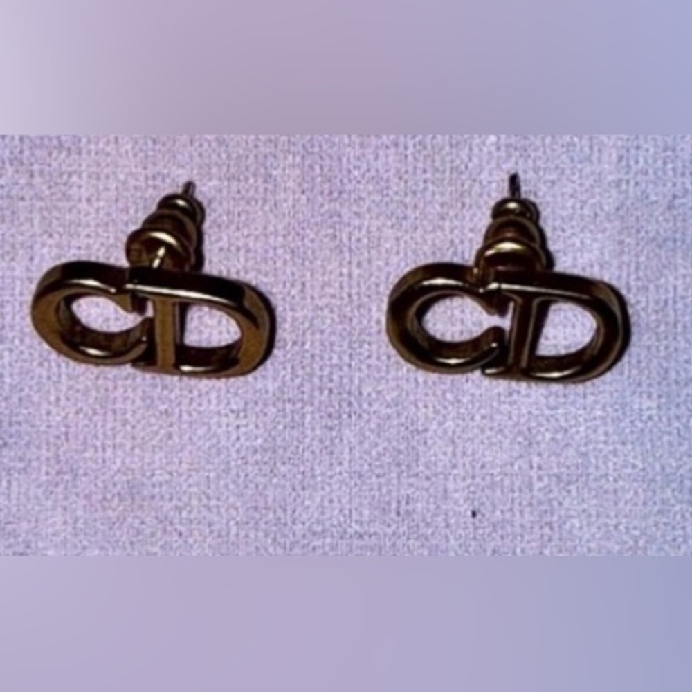 Fashion Pierced CD Earrings | Designer Dior Jewelry - Picture 2 of 2